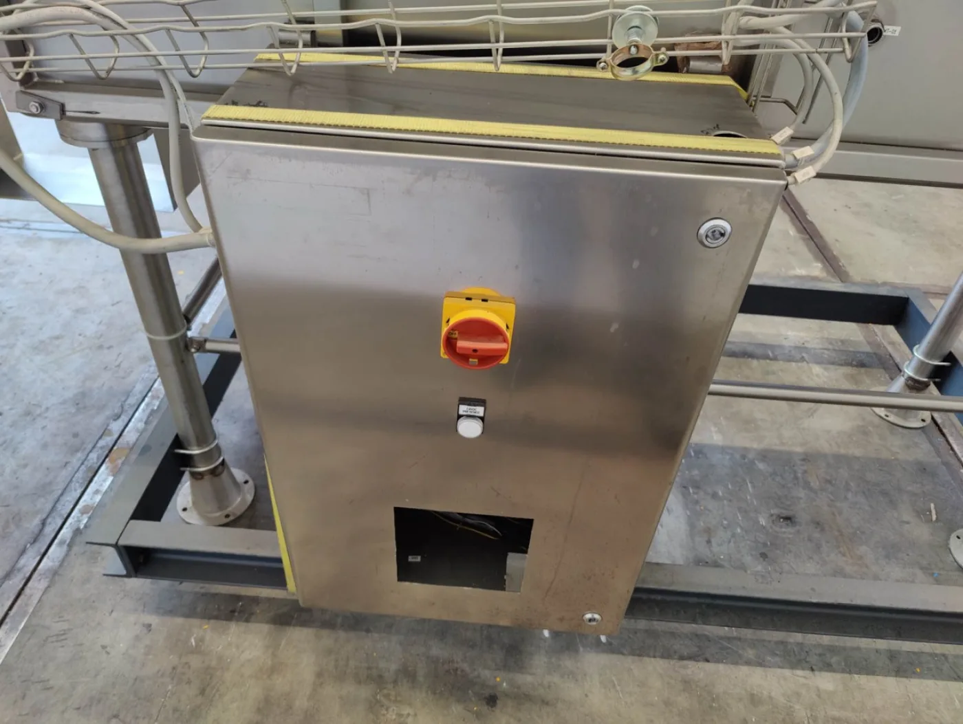 JetPharma C0530 Glovebox - Miscellaneous - 2