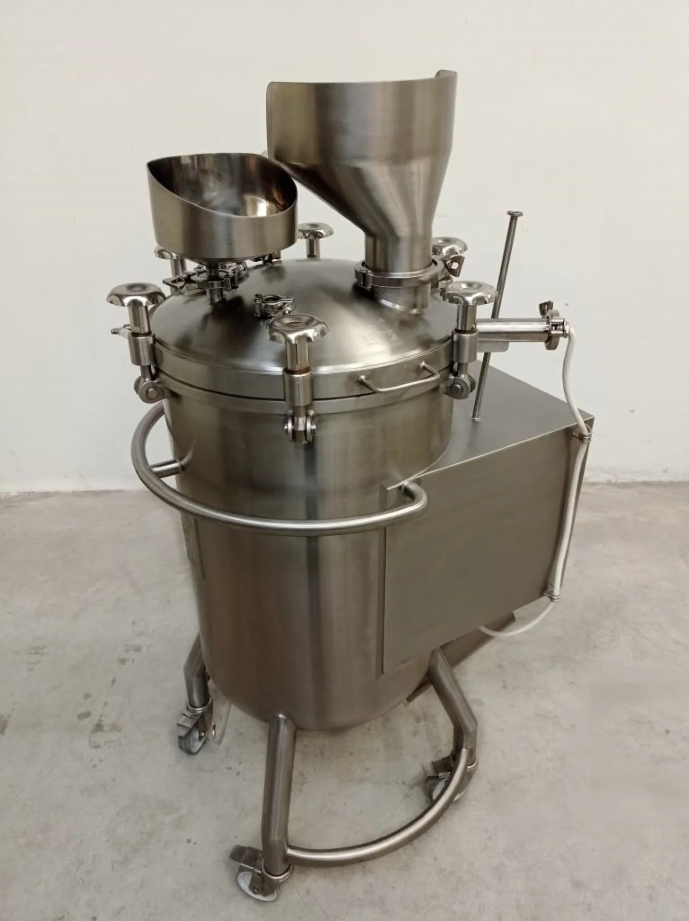 DISSOLUTORE CON AGITATORE MAGNETICO – STAI – MOD. 145 LT - 5