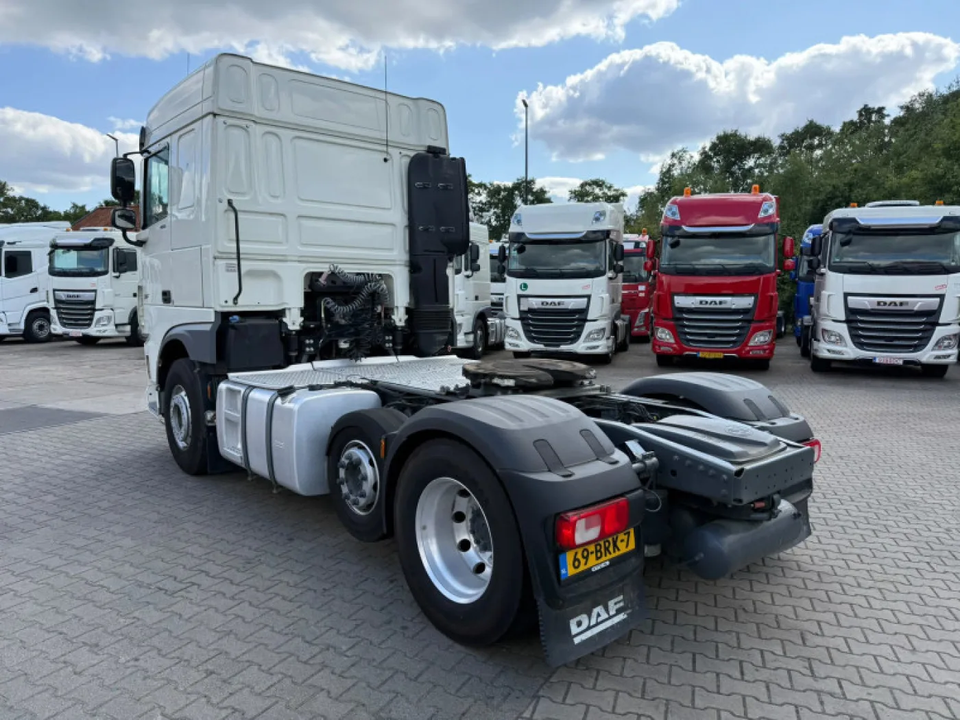 DAF XF 480 6X2 FTP Space Cab Midlift Stand-alone A/C Alcoa 426,745 km NL Truck - 2