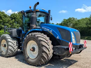 2011 New Holland T9.560 4WD Articulated Tractor