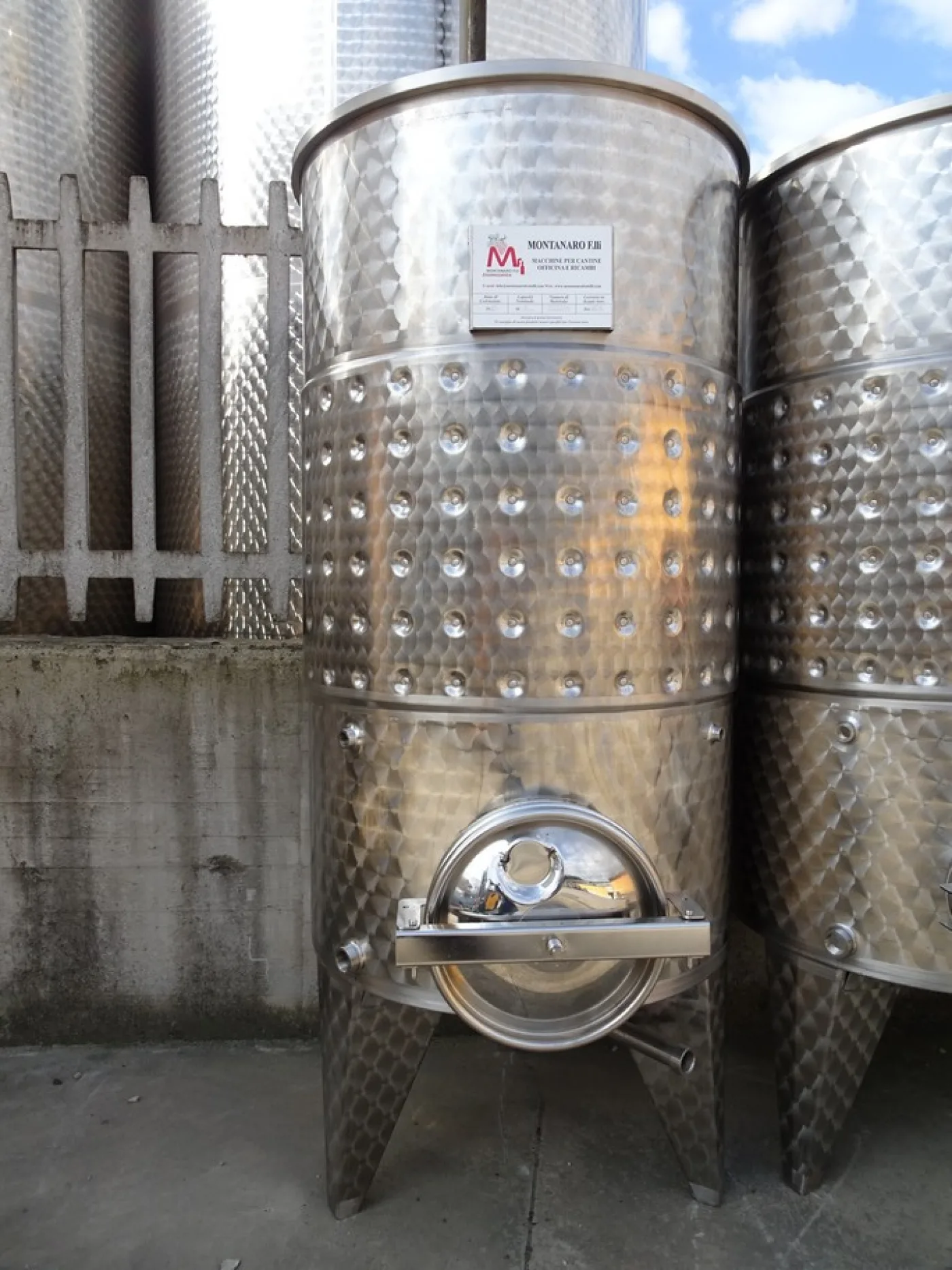 TANKS CAPACITY 500 LITERS, STAINLESS STEEL, MODEL FLOATING TOP WITH BAND, CONICAL BOTTOM, NEW EQUIPMENT. - 2