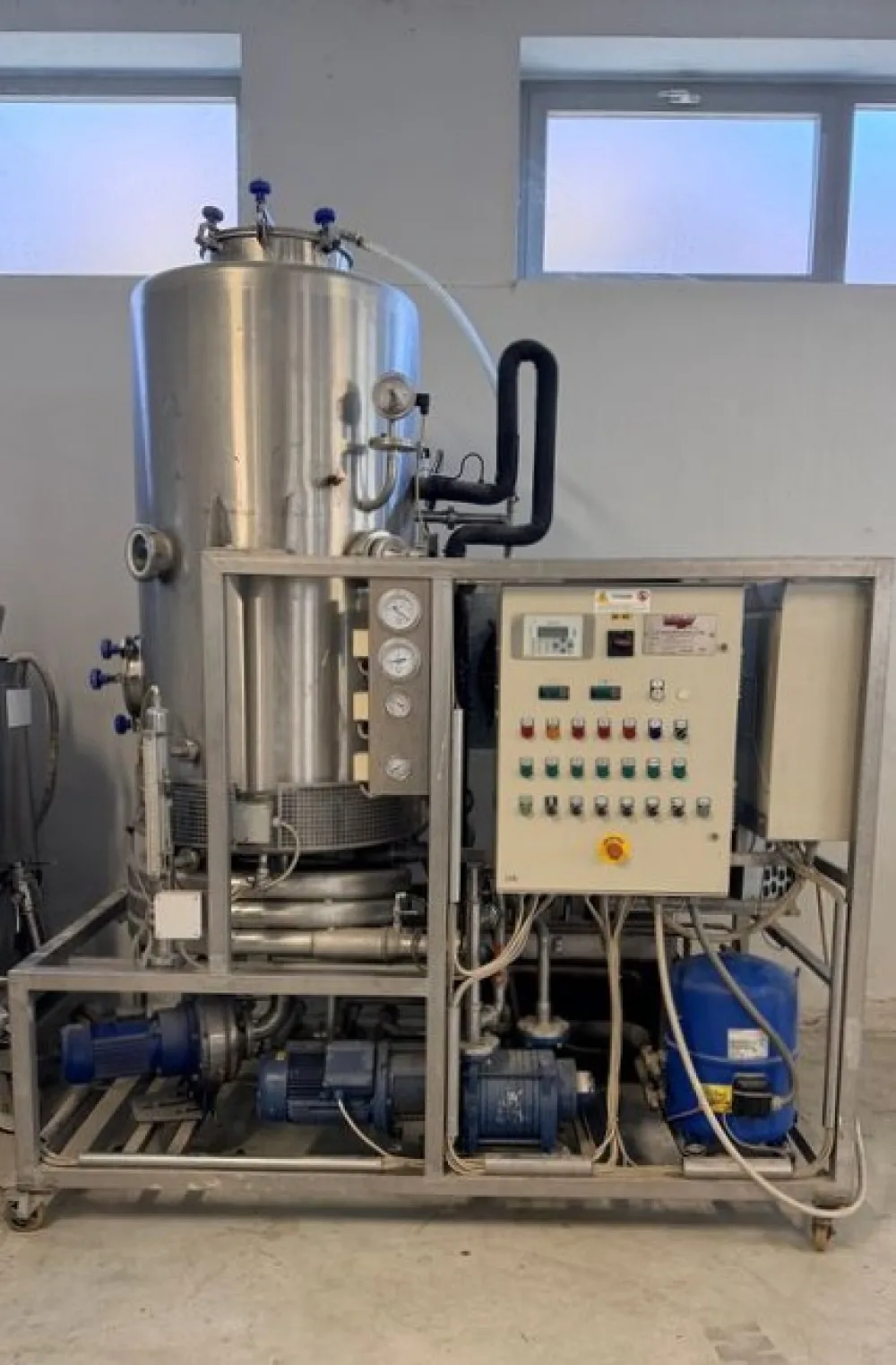 VELO BRAND VACUUM ENRICHMENT CONCENTRATOR, MODEL AES 70, SECOND HAND MACHINE