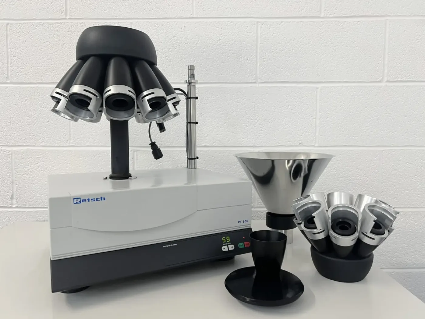 Retsch PT 100 Sample Divider - 4