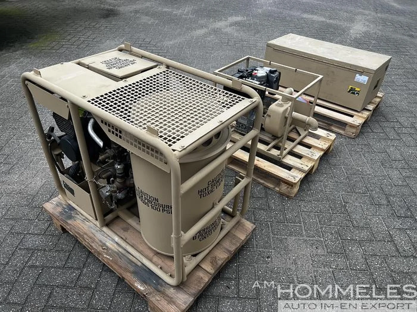 M17A3 Decontaminating Apparatus - 1