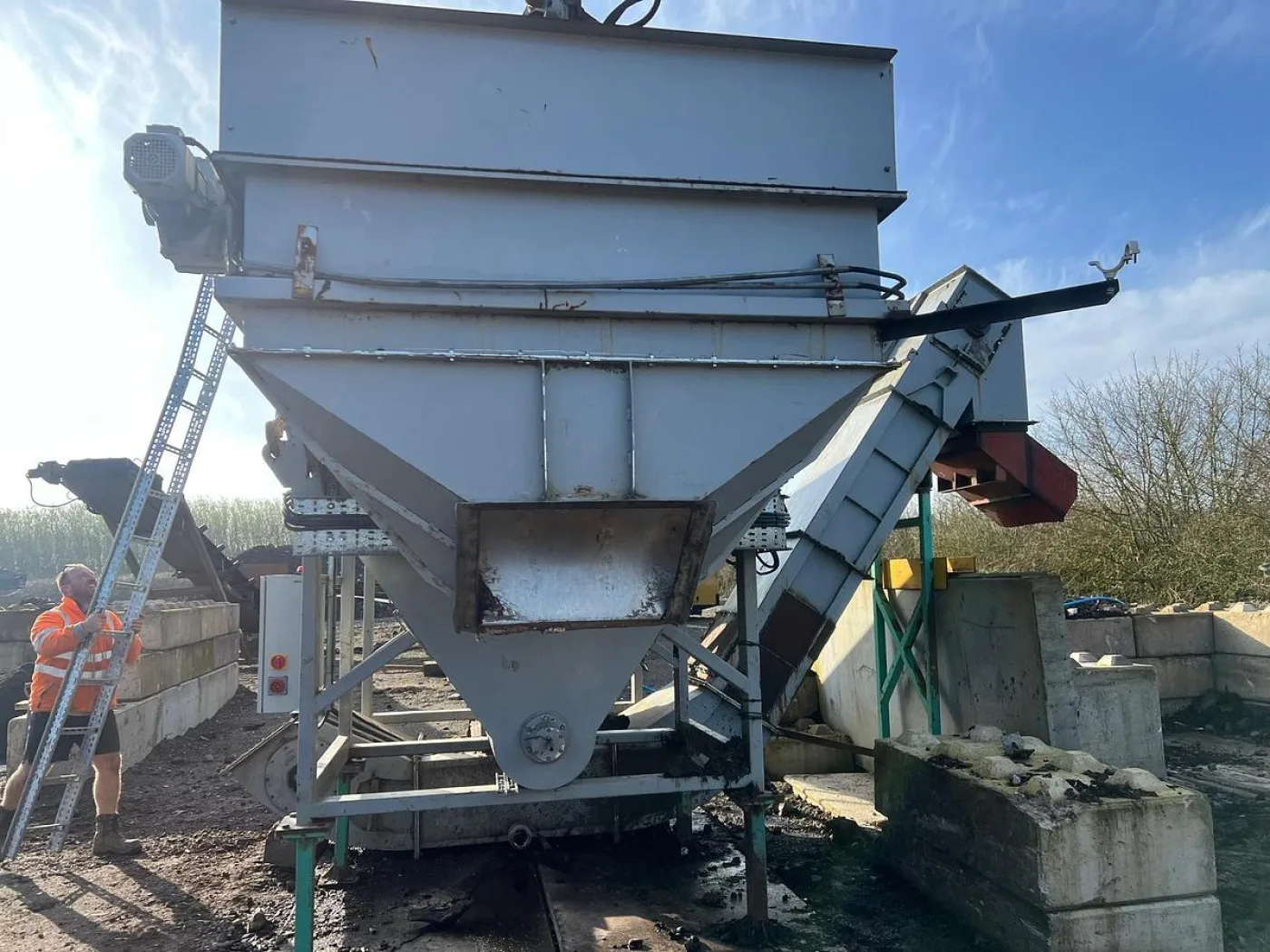 Float Sink Tank - 2