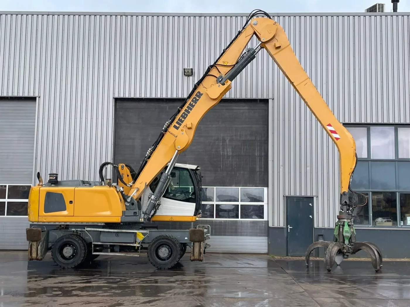 Liebherr LH30 M – Material Handler - 7