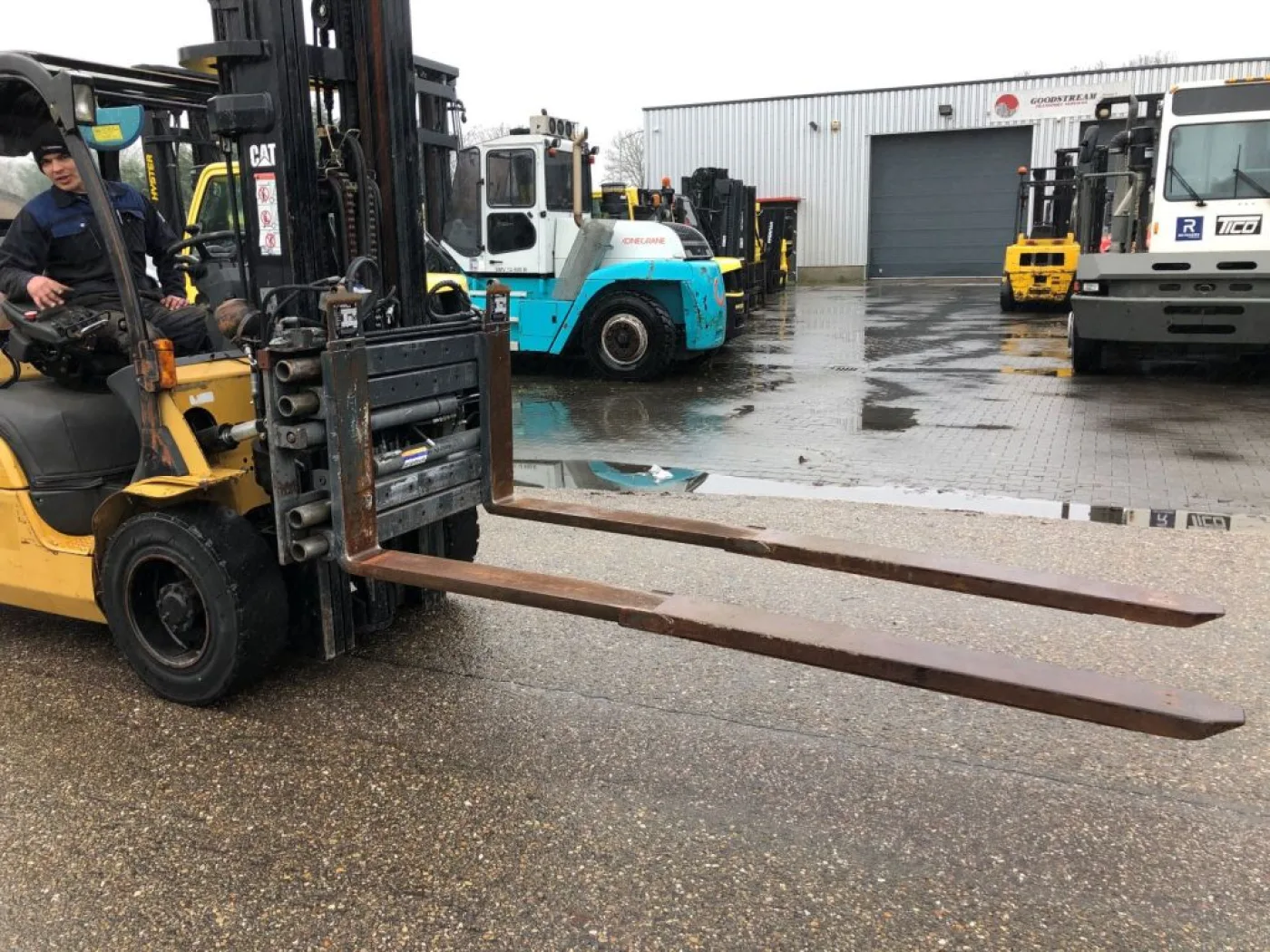 Caterpillar GP35N - 8