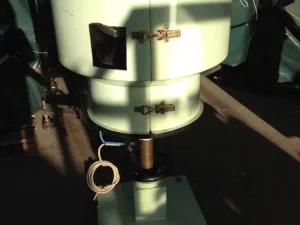 ALIMENTATORE VIBRANTE A TAZZA PER TAPPI