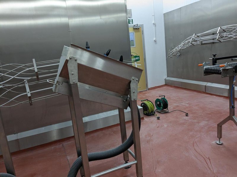 INNOVUS ENGINEERING - Linea Completa Riempimento Lattine