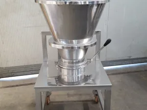TRAMOGGIA DI ALIMENTAZIONE CON CARRELLO