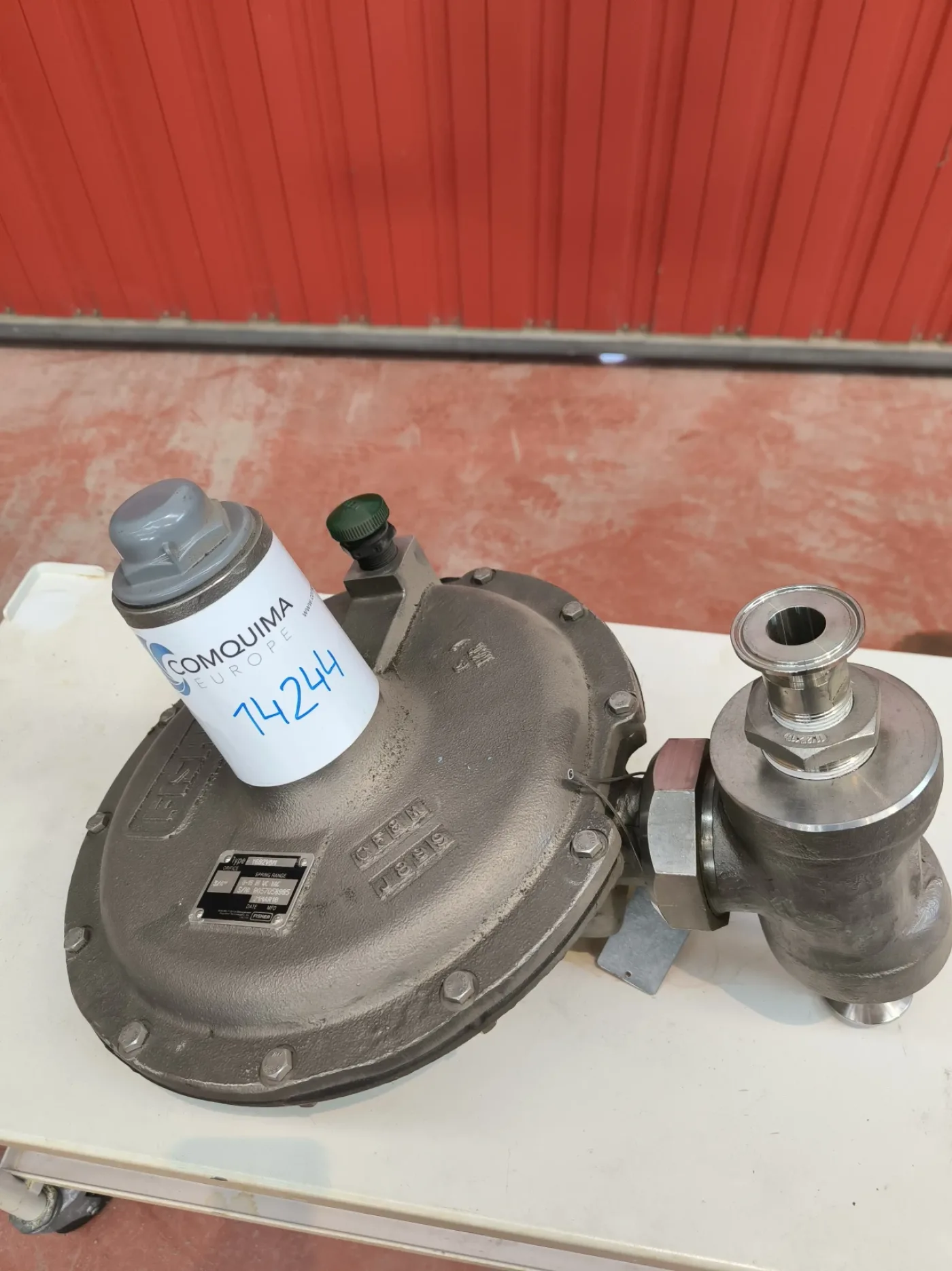 VACUUM BREAKER EMERSON FISHER Y692VBM UNUSED - 1