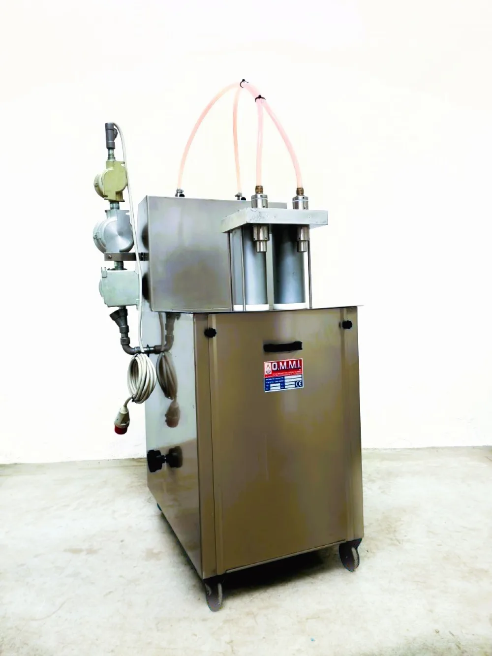 RIEMPITRICE LIQUIDI – OMMI – MOD. C1