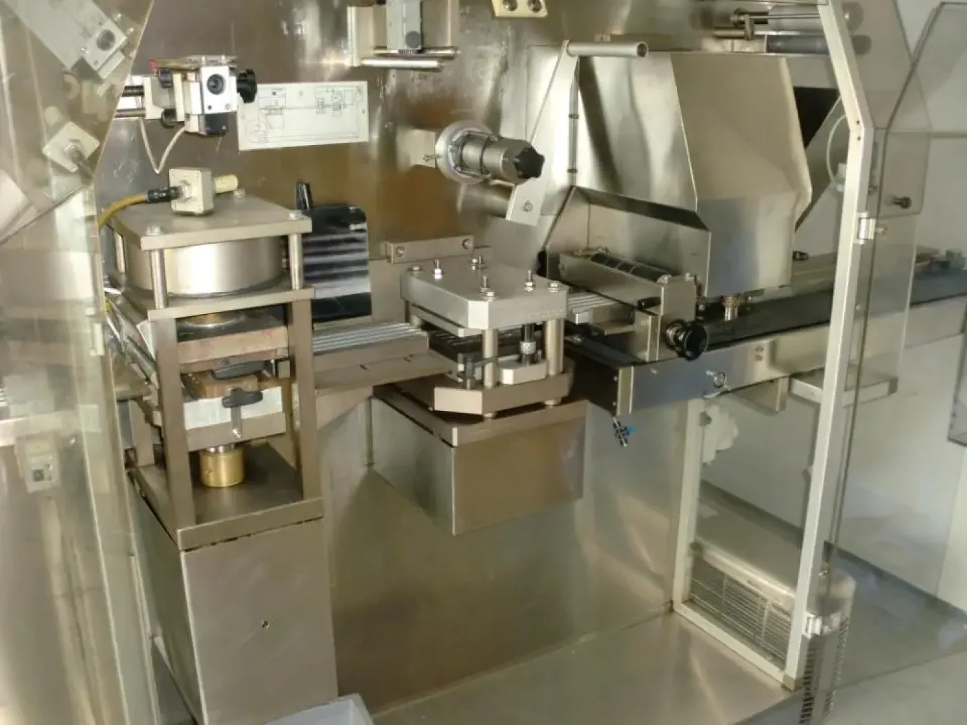 USED PRECISION GEARS LTD TR-100 BLUING MACHINE - 2
