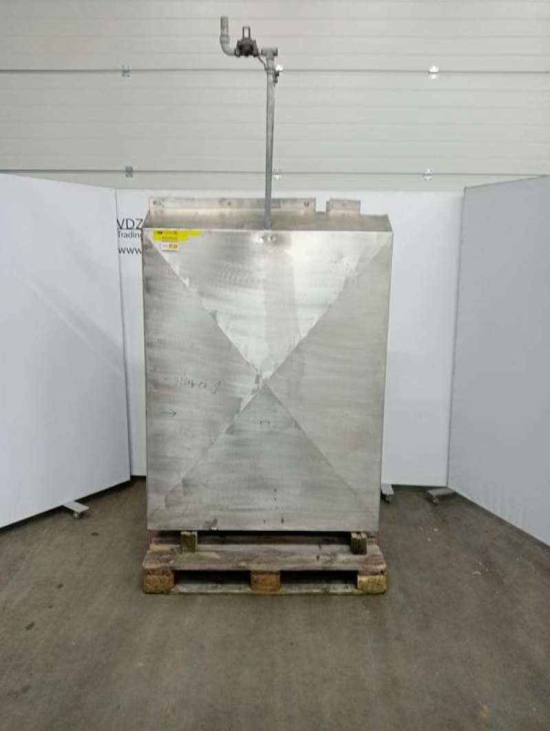 Sterilizer cabinet