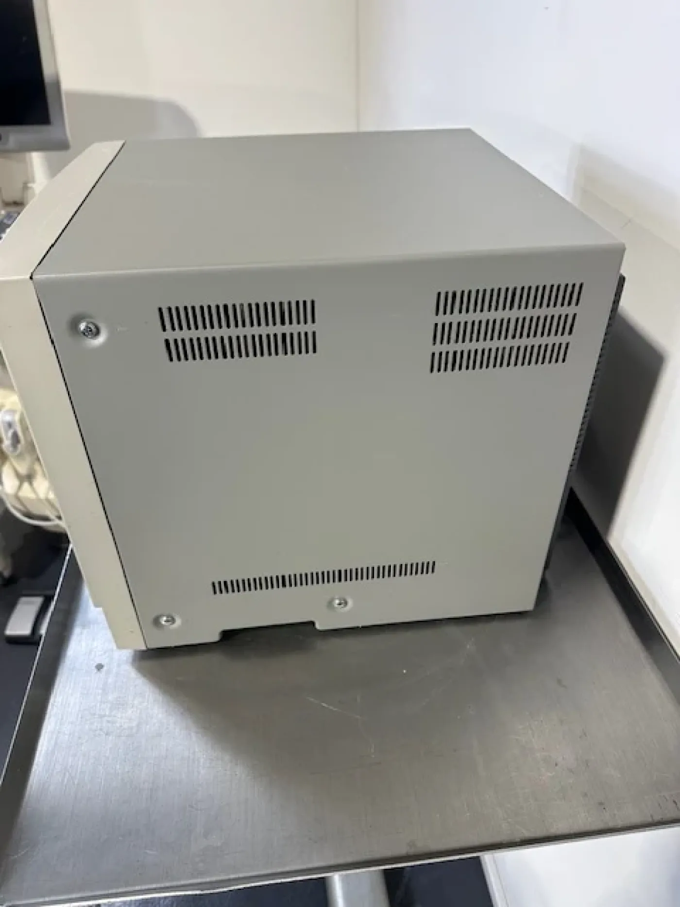 Sony PVM-1443 MD Videomonitor - 2