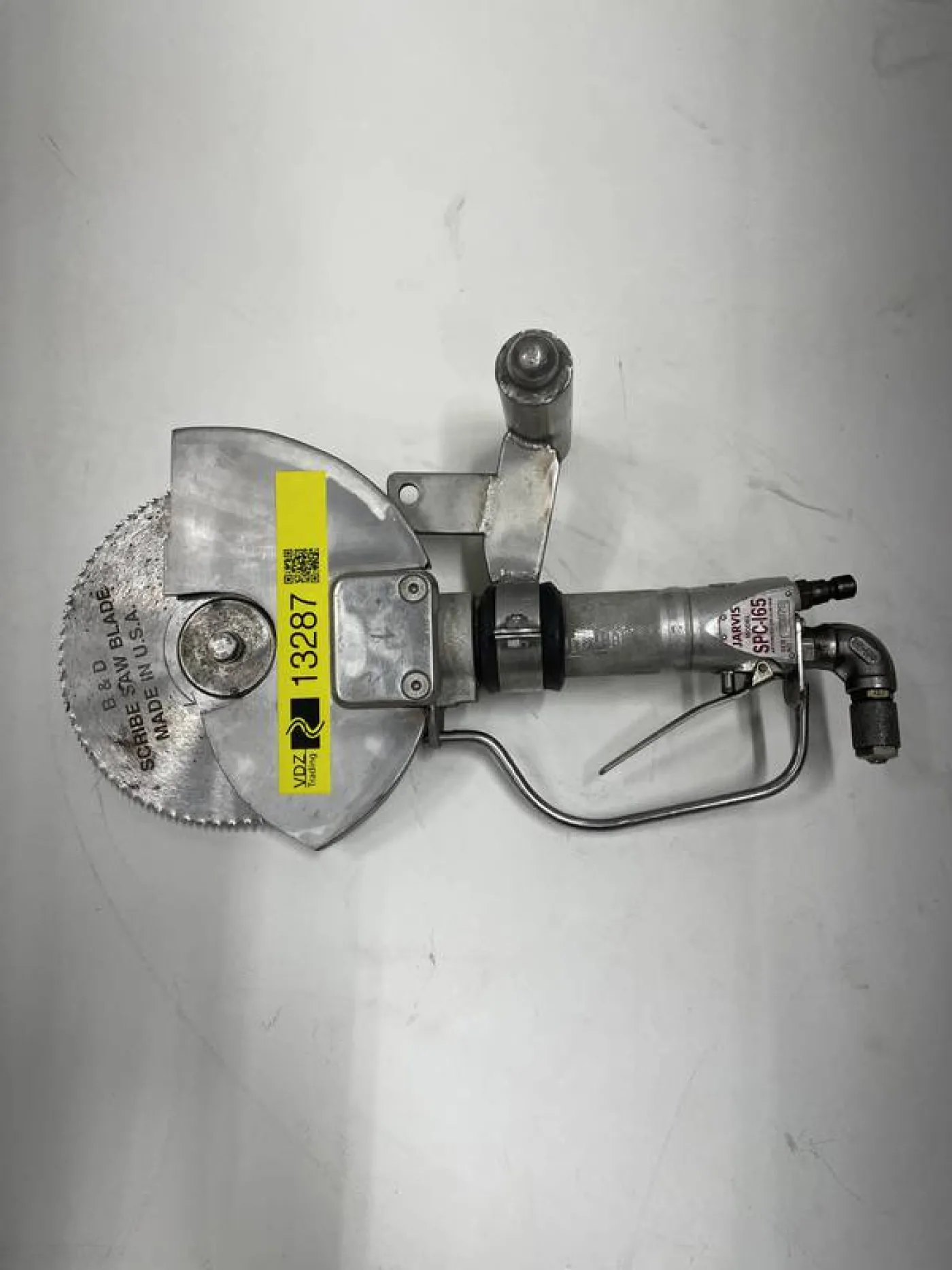 Air powered circular saw - 1