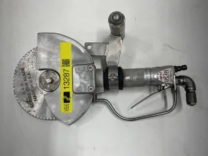 Air powered circular saw