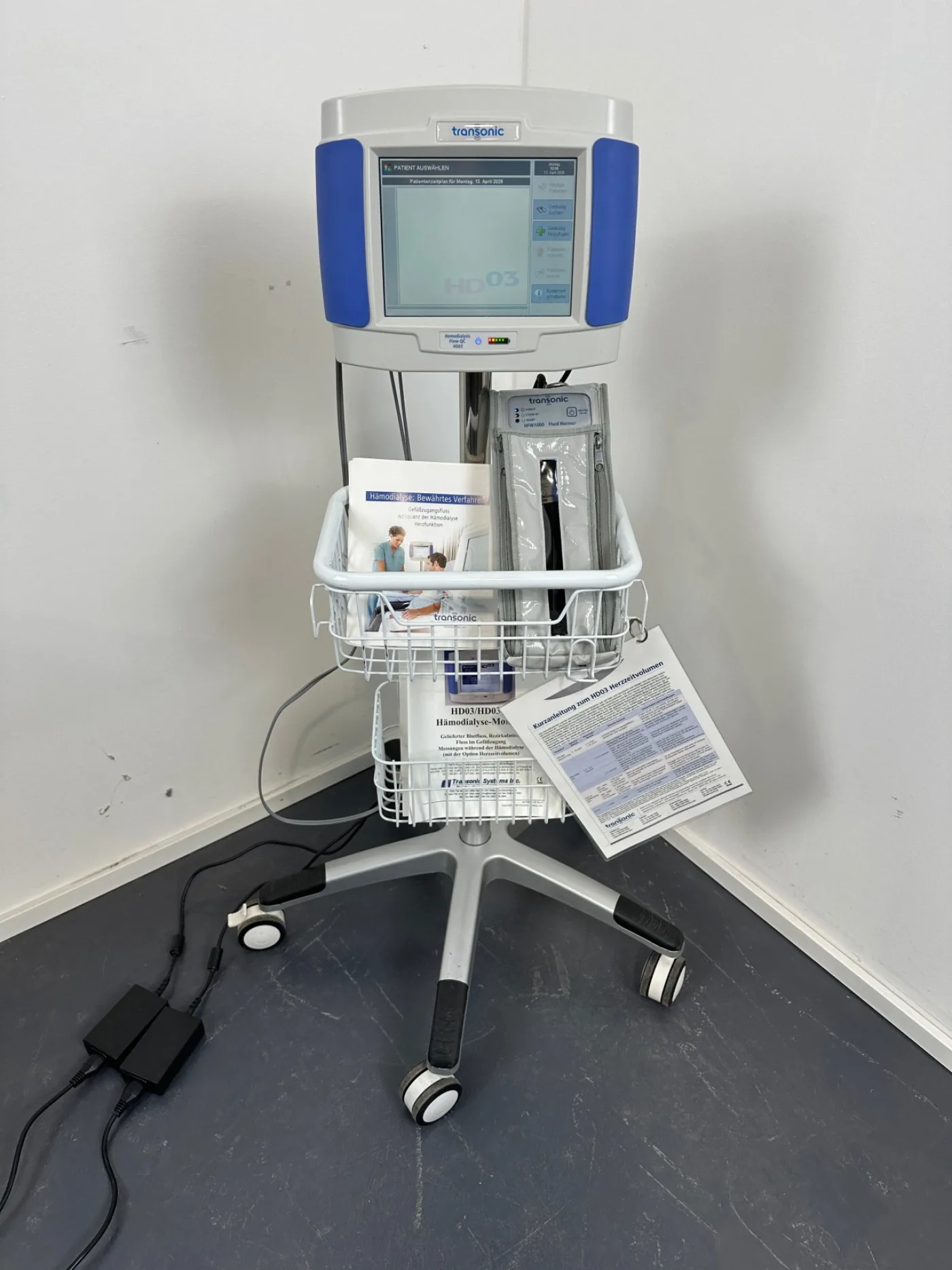 Transonic Hemodialysis Flow-QC HD03 - 1