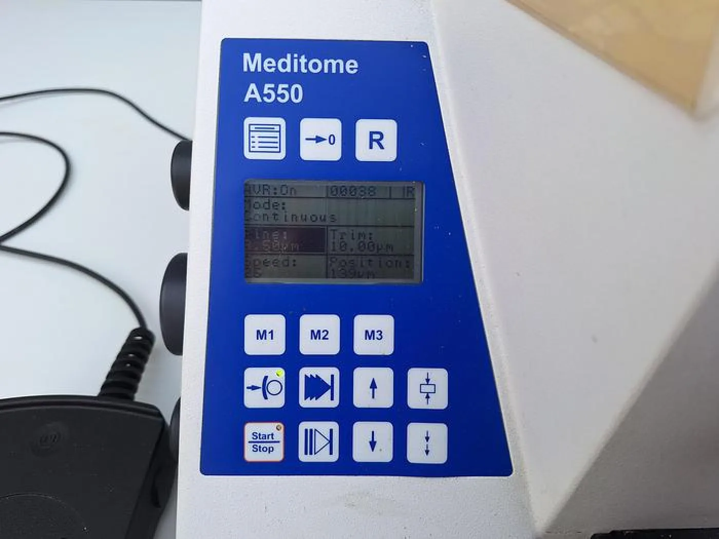 Medite A550 Rotary Microtome - 2