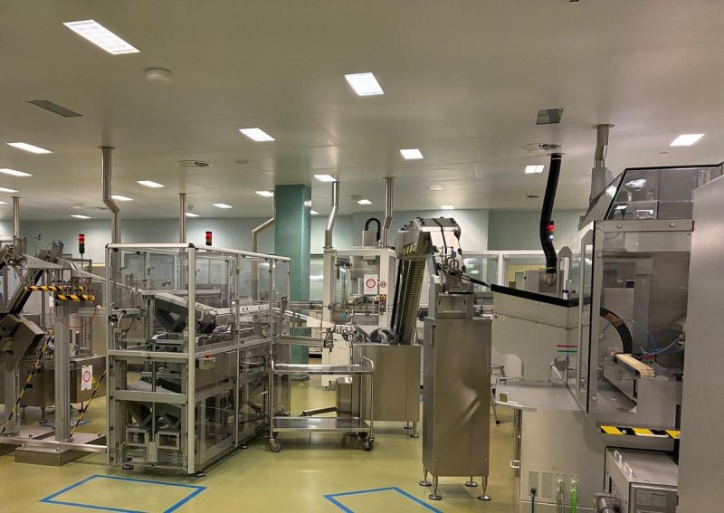 Uhlmann Blisterlinie – Reinraum, vollautomatisch, sofort verfügbar