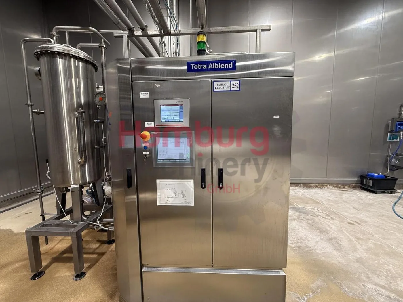 Aseptic processing plant, bottle blowing, filling, closing, labelling and packing line for PET bottles of 0,4/0,5/1,5 liter - Tetra Pak / Sidel / Krones - 6