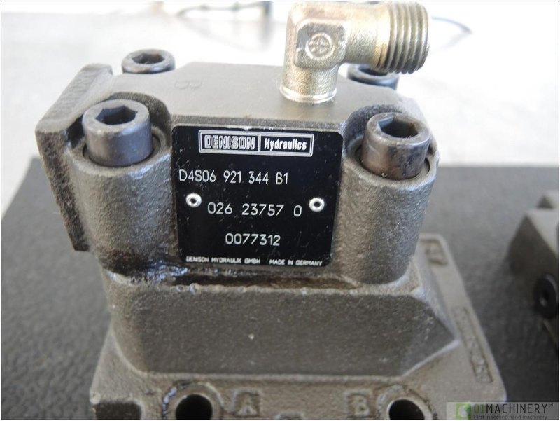 2000 DENISON D4S06921344B1 AI2236