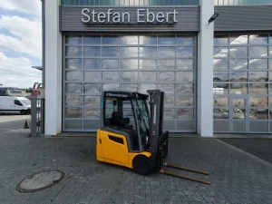 Jungheinrich EFG 215 / Triplex: 4.25m! / nur 3.439h! / 2022