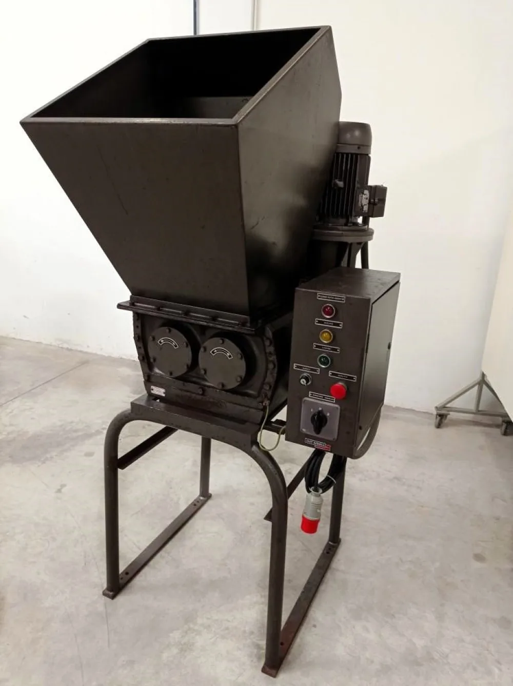 TRITURATORE INDUSTRIALE – SANT’ANDREA – MOD. G405