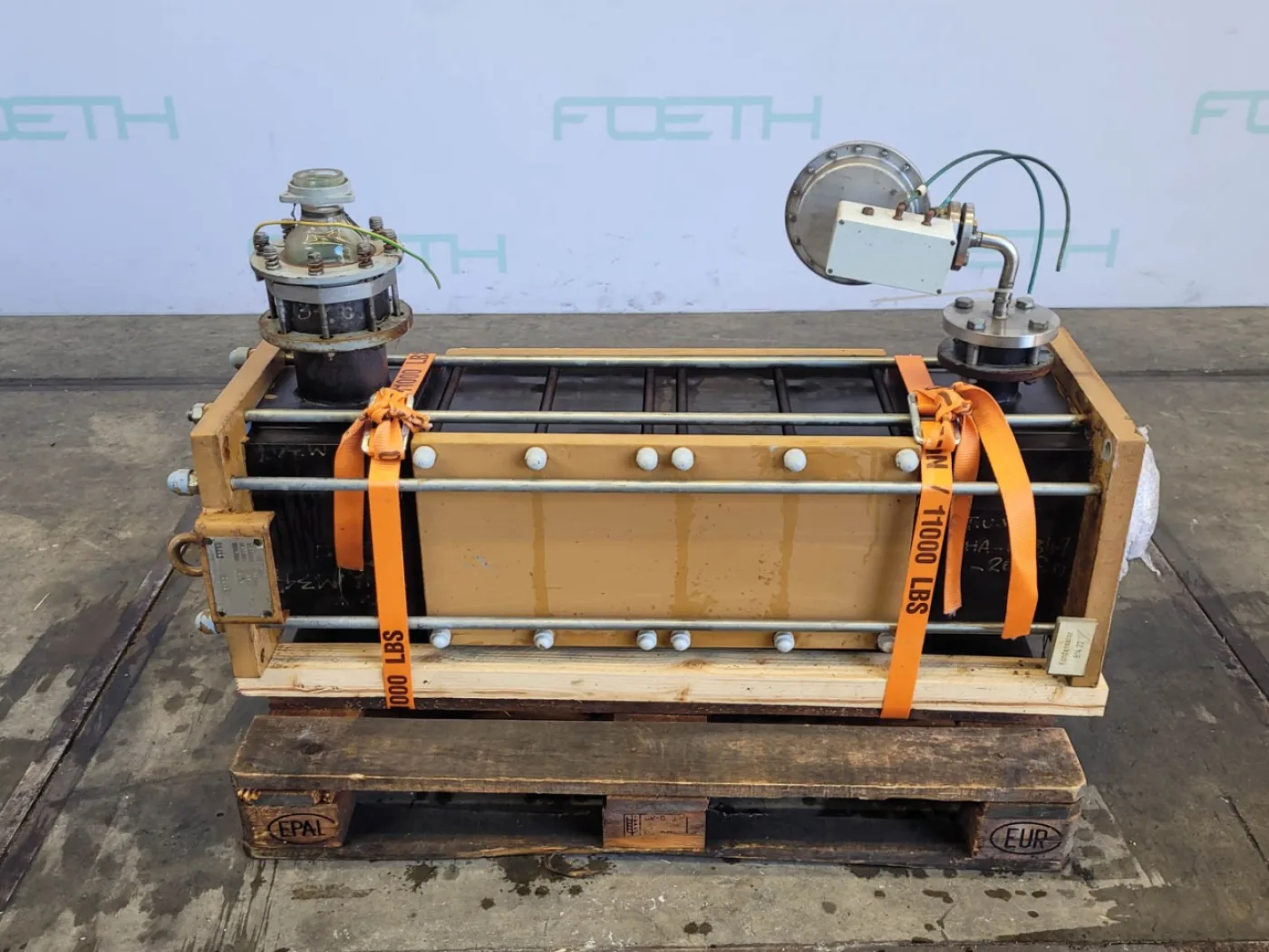 Vicarb Deutschland GmbH "Block Graphite" 2,9m² - Shell and tube heat exchanger - 4