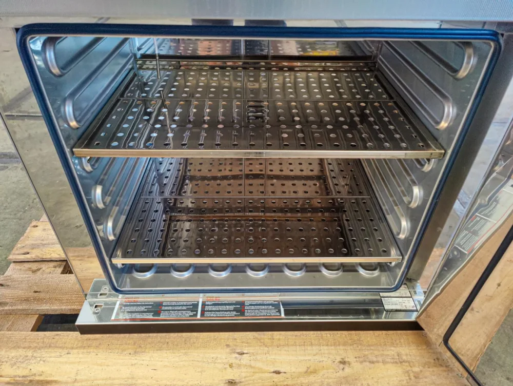 Memmert UE-500 - Drying oven