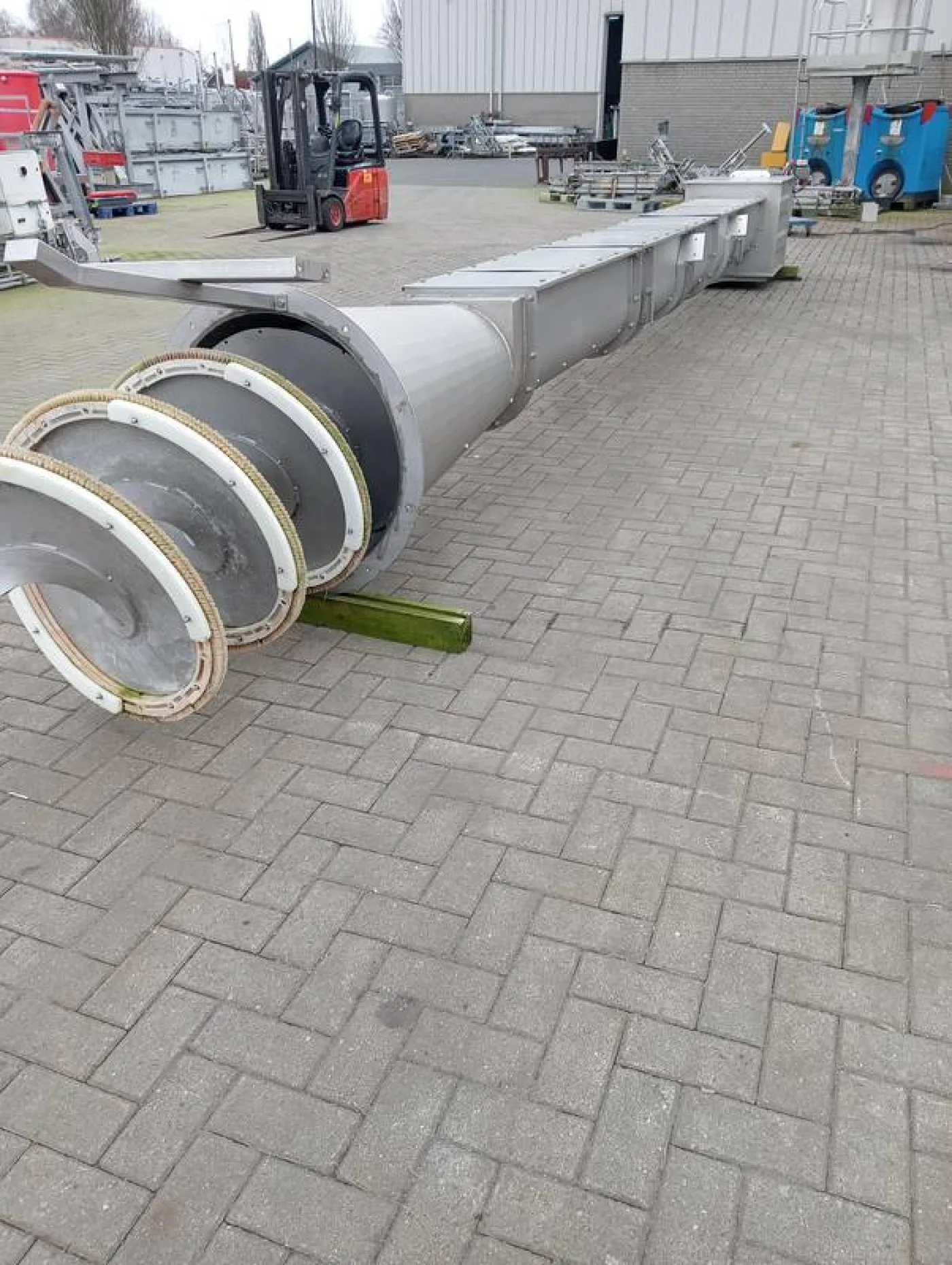 Screw Separator and Conveyor for feathers - 7
