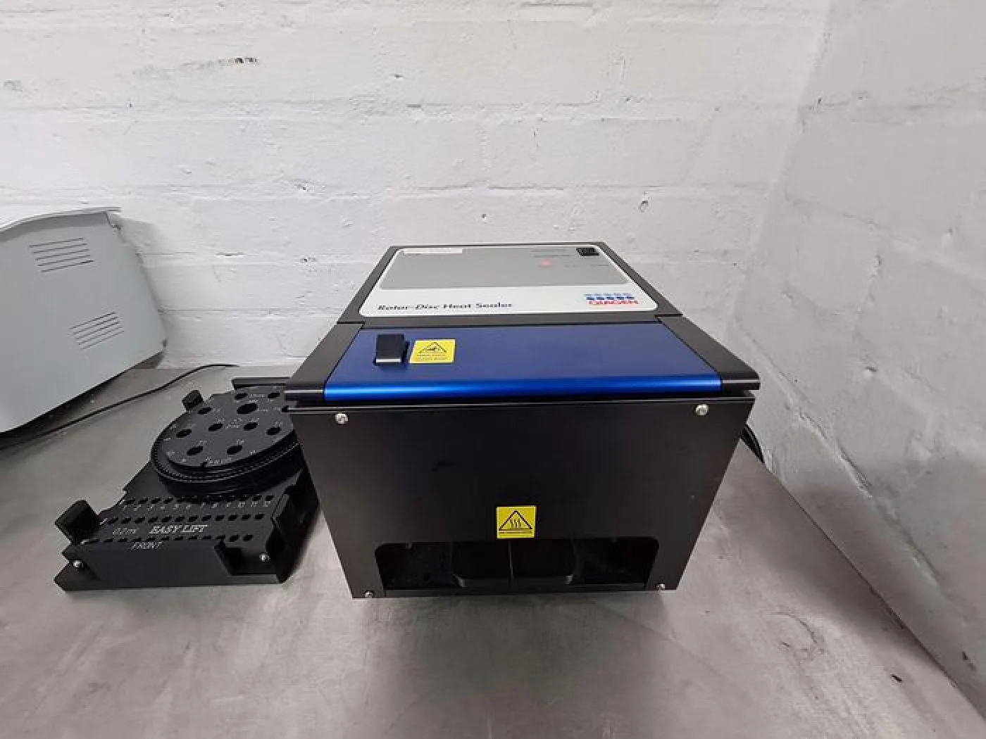 Qiagen Rotor-Disk Heat Sealer - 5