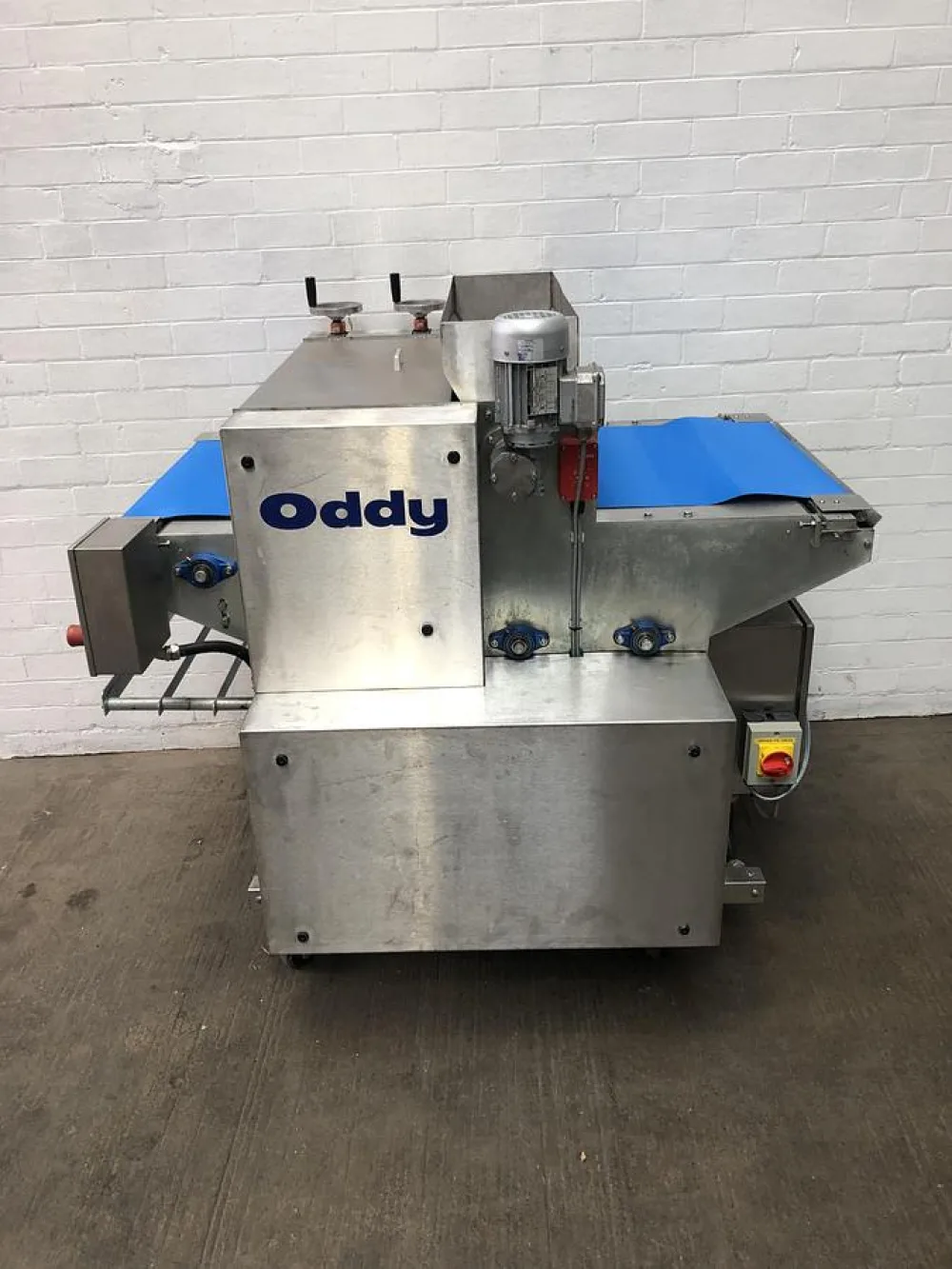 Oddy Short Bed Pinner Serviced with New Belts Fitted