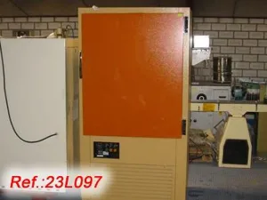 ESTUFA "CLIMATEST" DE LABORATORIO - MEDIDAS INTERIORES: 800mm (ANCHO) X 500mm (FONDO) X 1000mm (ALTO)
