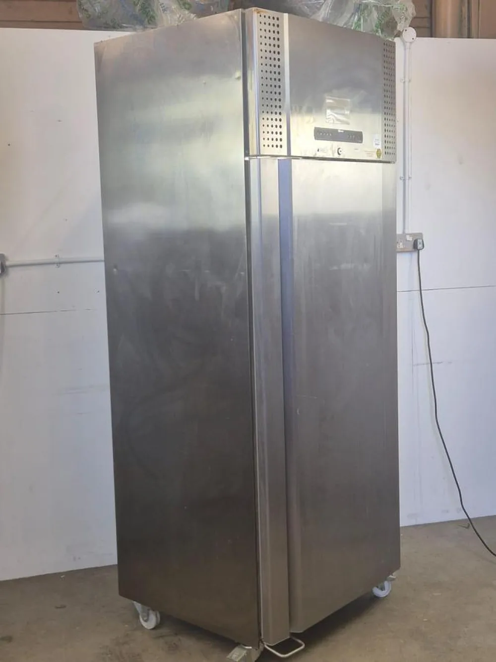 Gram R290 Fridge