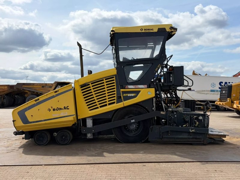 Bomag BF600P-2 incl. 2 x 75 cm extensions