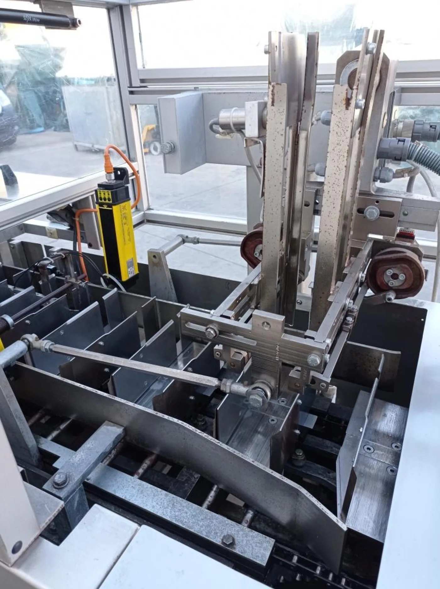 ASTUCCIATRICE ORIZZONTALE – CAM – MOD. HS30 - 4