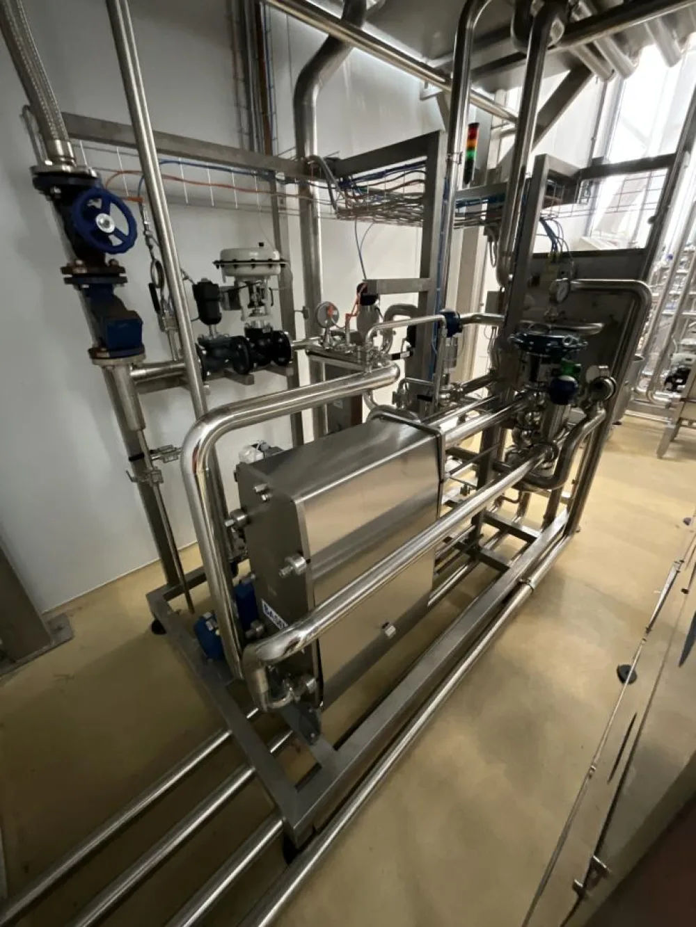 2022 A Due S.p.A. A Due S.p.A. Alfa Laval M6-MBASE Stainless Steel Plate Heat Exchanger Skid with Pumps
