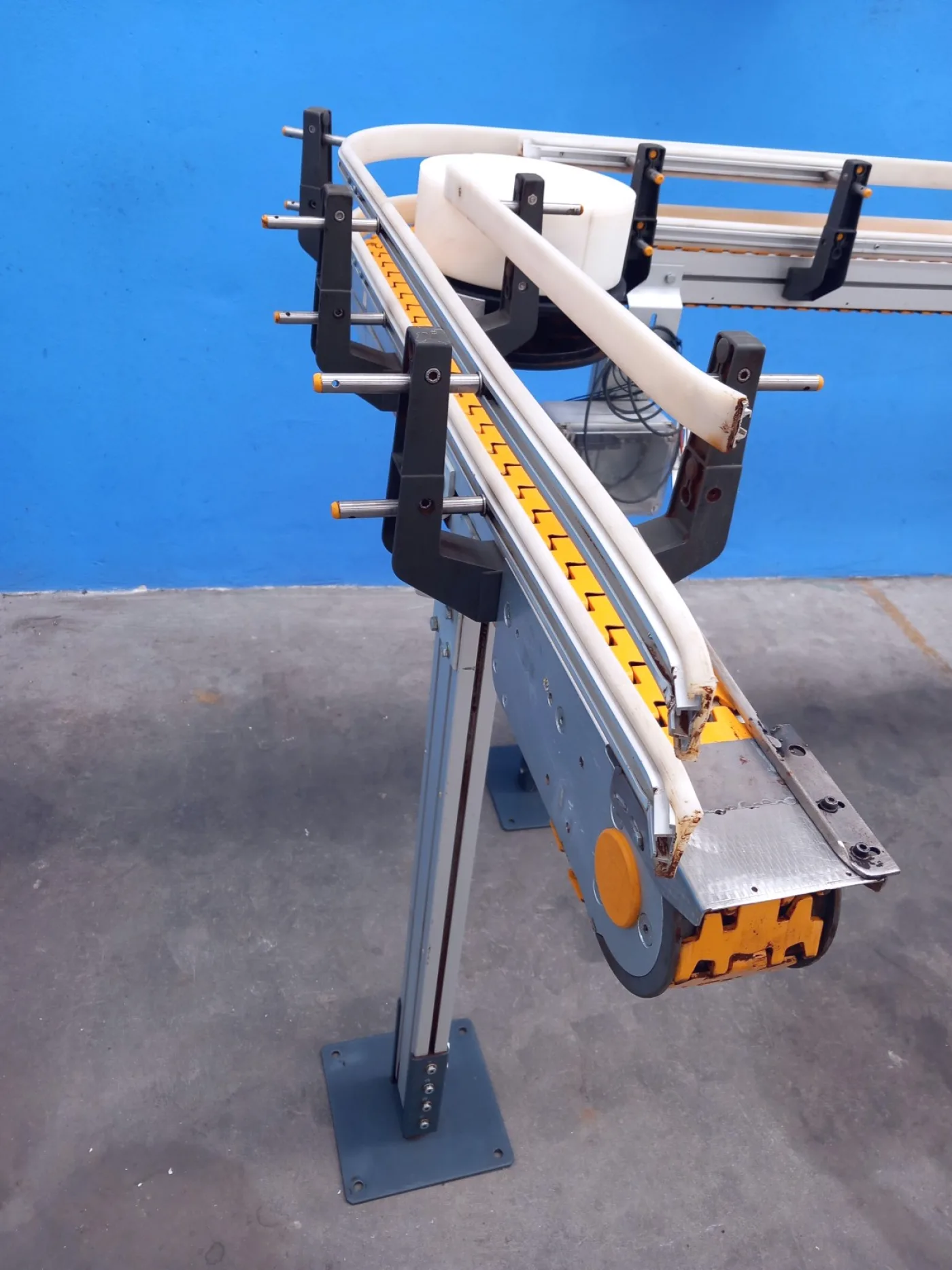 NASTRO TRASPORTATORE MOTORIZZATO CON CURVA A 90° – BETT SISTEMI – MOD. CO 75 SERIES - 7