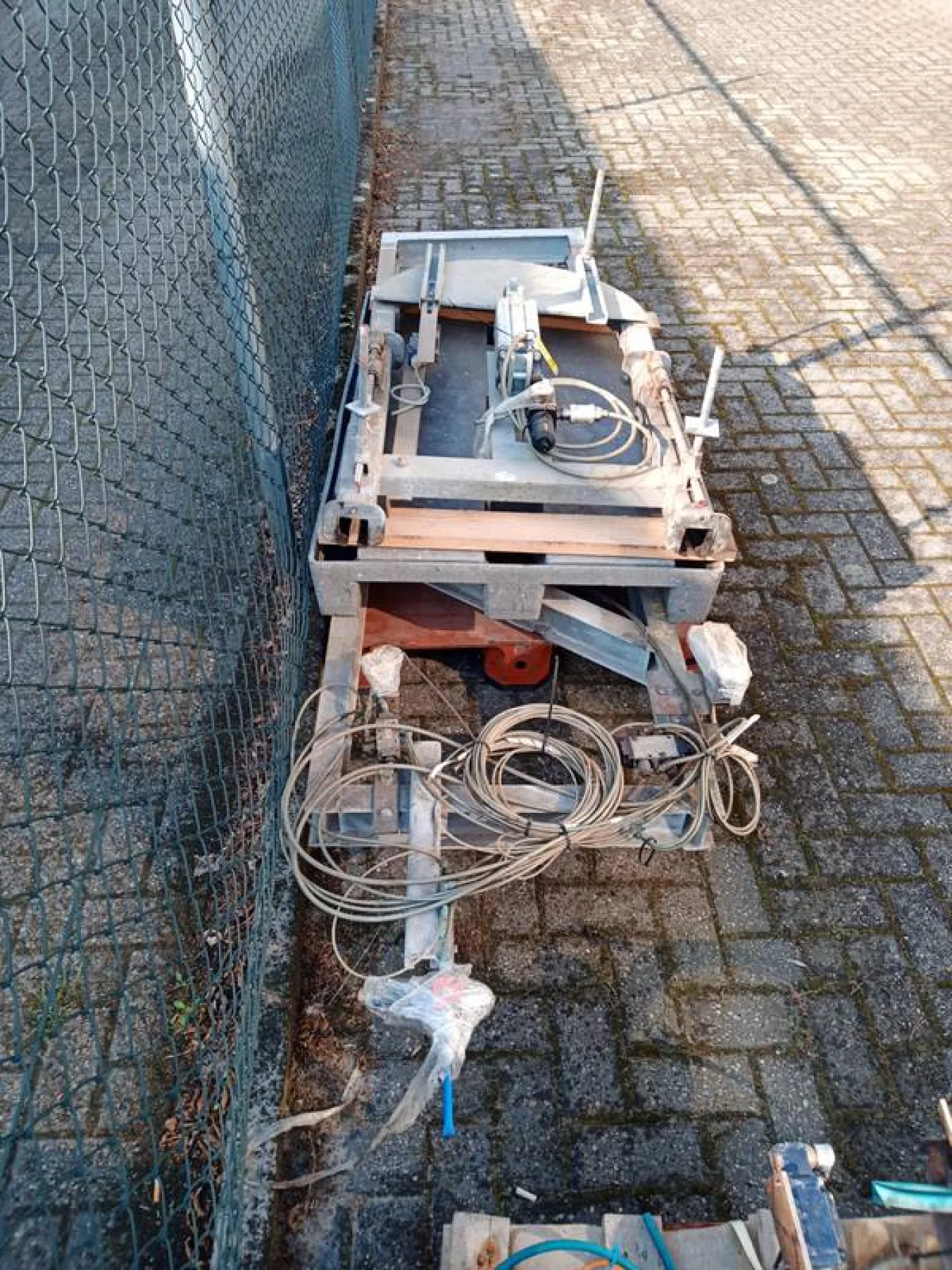 Conveyor line empty hooks/gambrels - 6