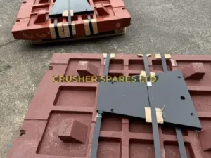 FP106MD004AA00 | Lower Cheek Plates | OM® Apollo |