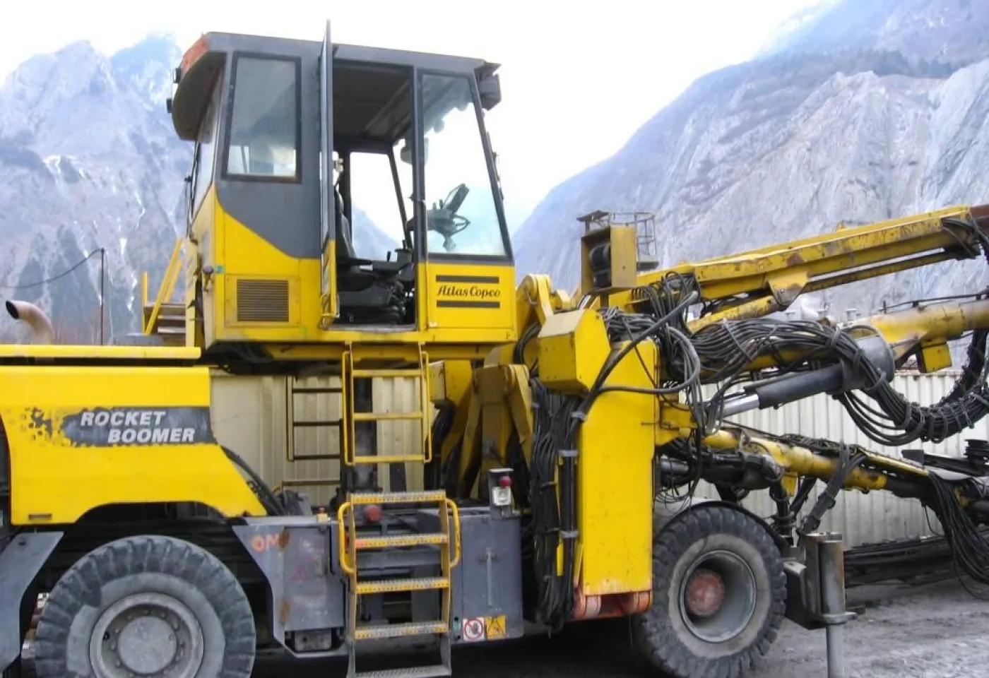 Atlas Copco Jumbo Boomer 281 Underground Rock Drill - 4