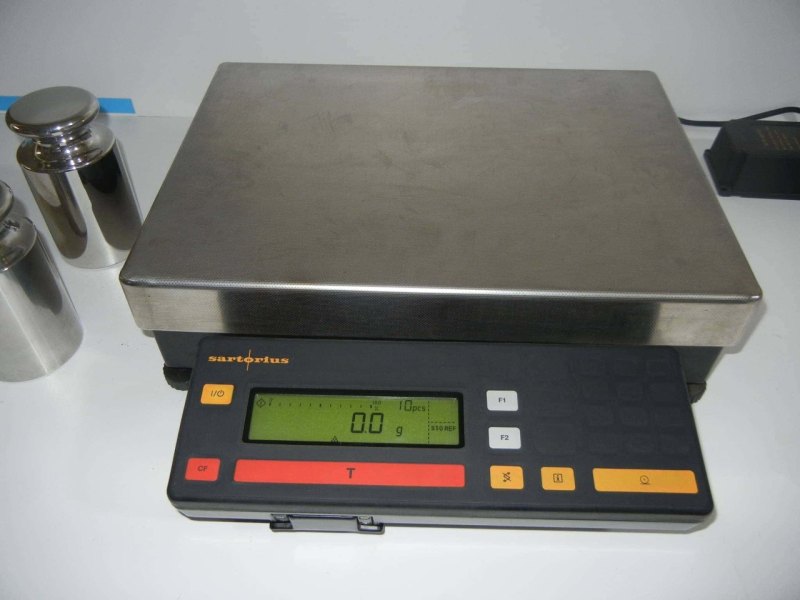 Sartorius IC34000P Weegschaal