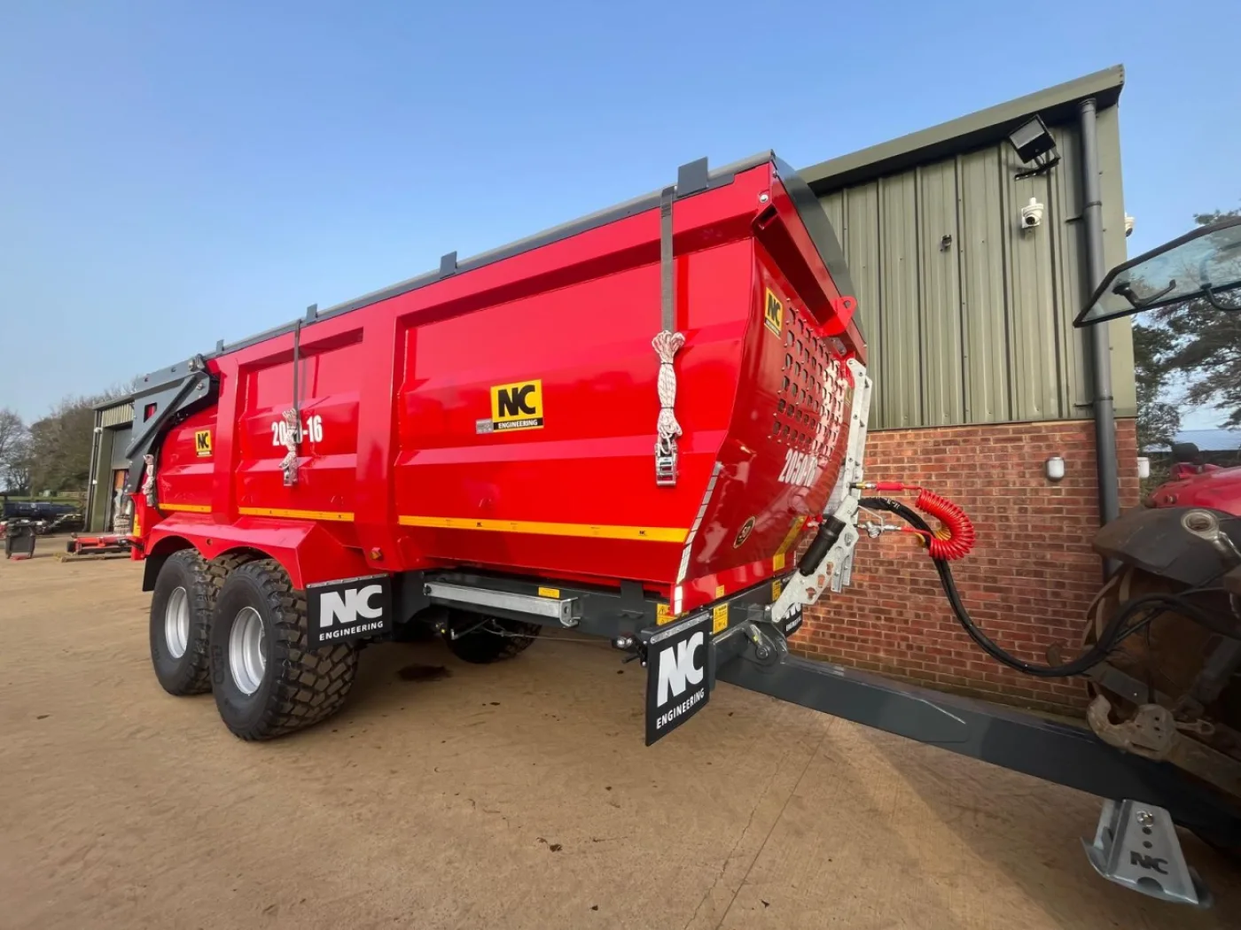 NC grain trailer, 16 ton model 2050-16 - 1