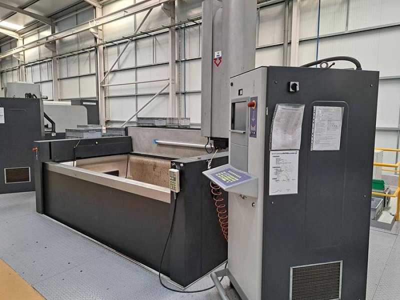 ONA HS 700