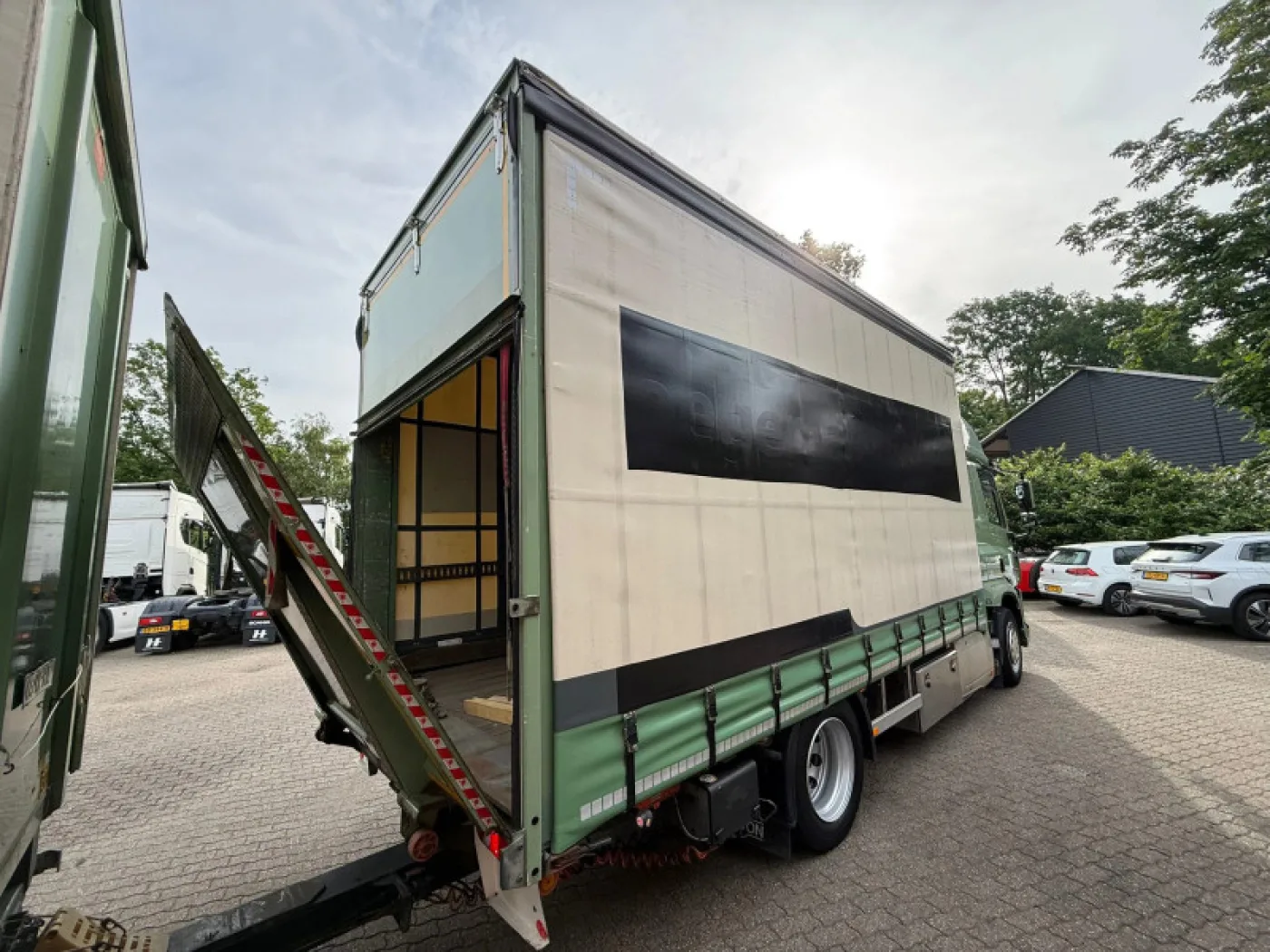 DAF CF 370 Mega Volume Combi Dhollandia 2000KG Pacton Trailer with Sliding Roof NL Truck APK/TÜV 12/24/2026 - 7