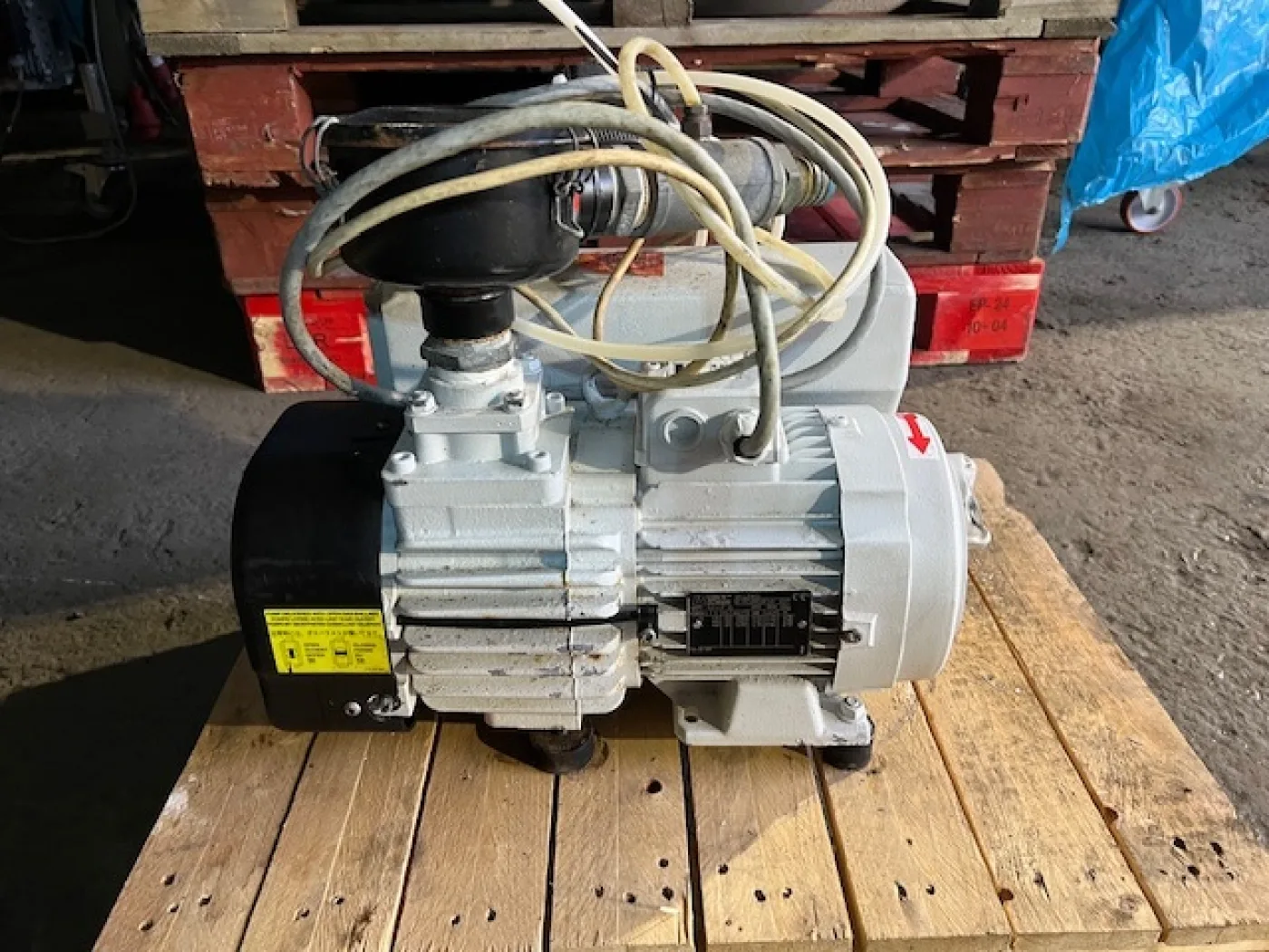 Leybold Vacuum Pump - 1