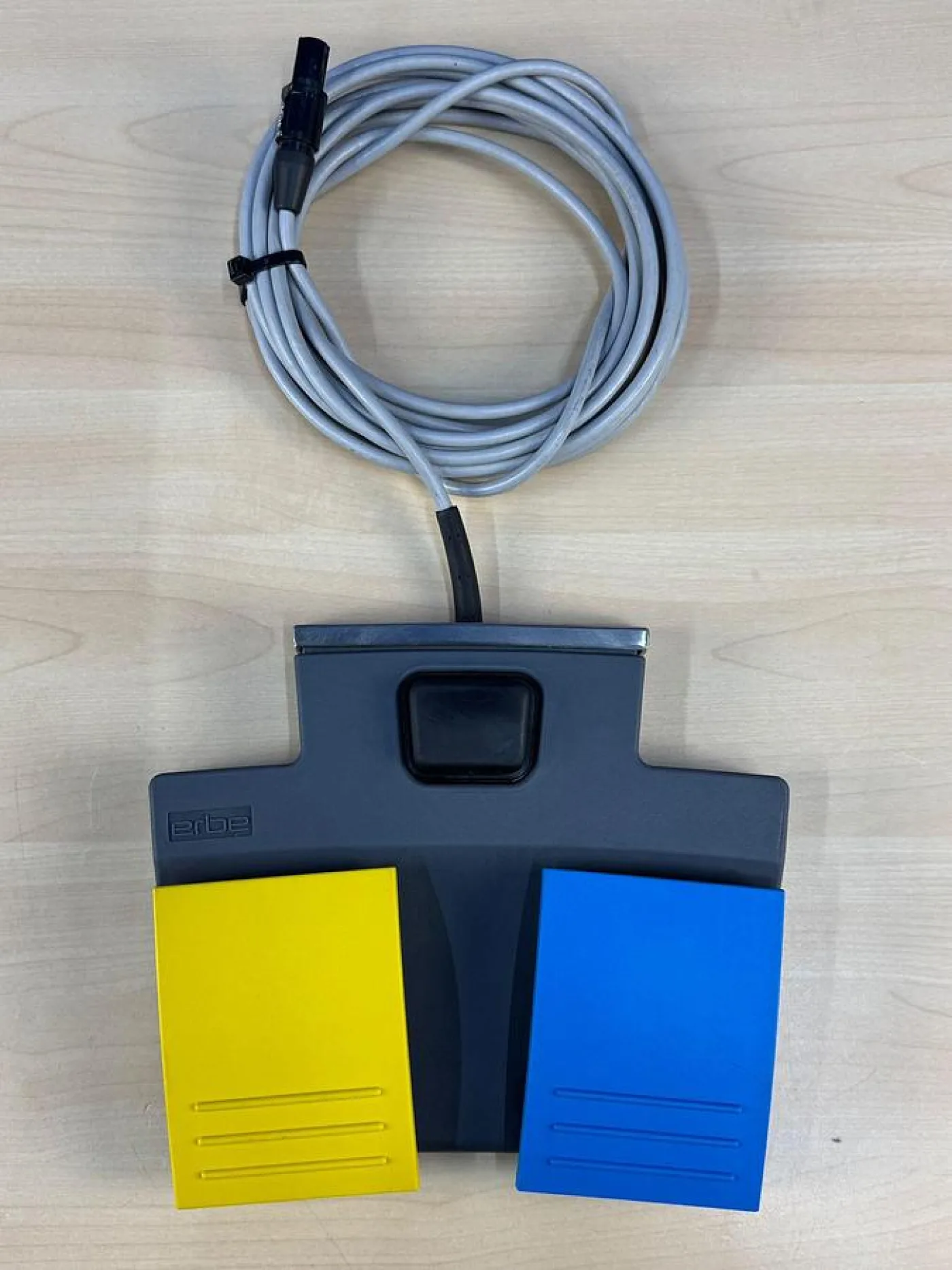 ERBE Ref 20189-350 two-pedal foot switch for VIO 3, VIO 3n and VIO seal YOM: 2020 - 1