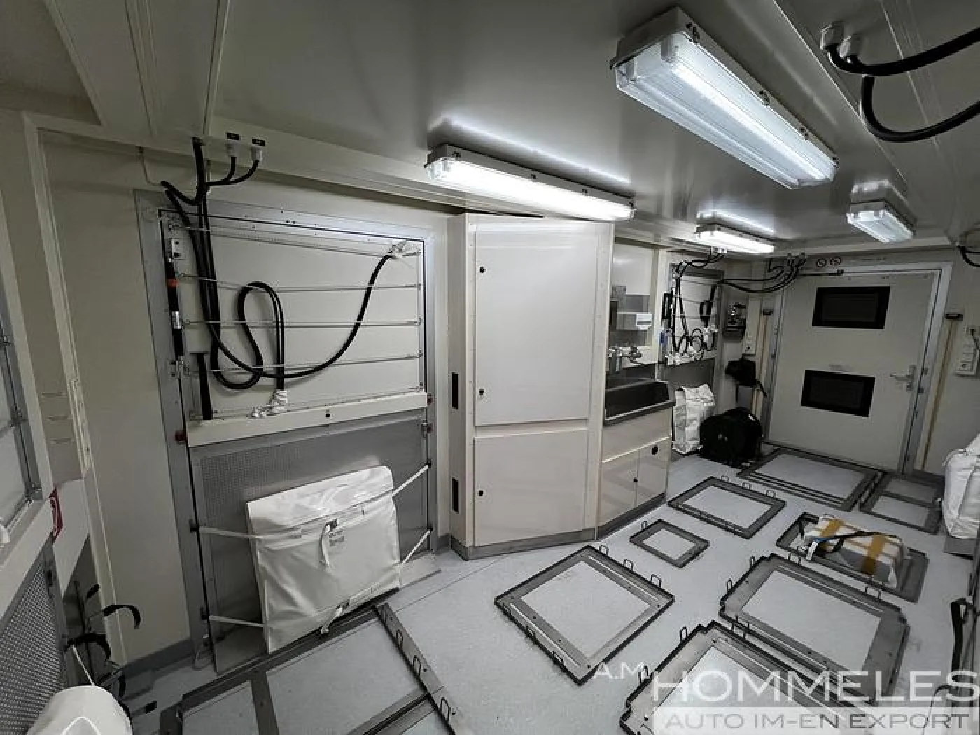 SCHALL Medical Container - 3
