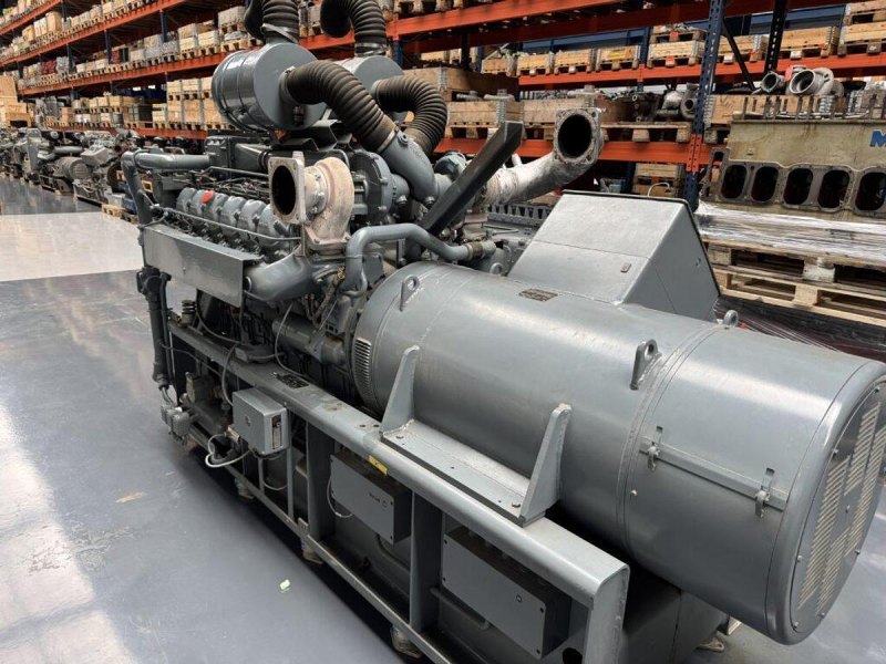 MAN D2842LE / PILLER DIESEL GEN.SET 400 KVA